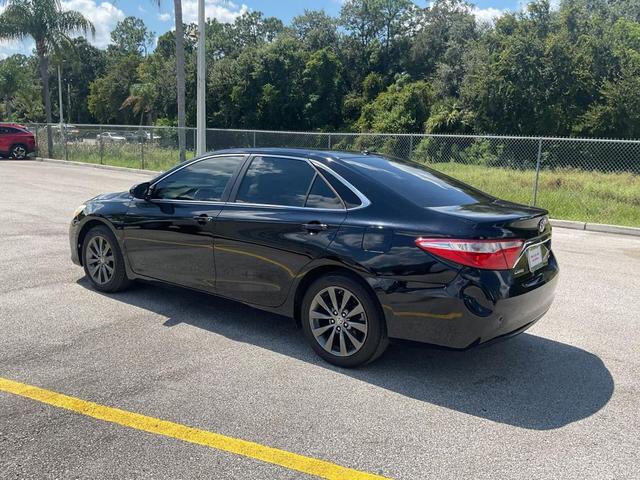 Photo of 2016 Midnight Black Metallic Toyota Camry