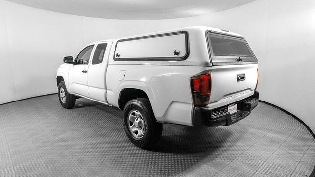 Photo of 2021 Super White Toyota Tacoma