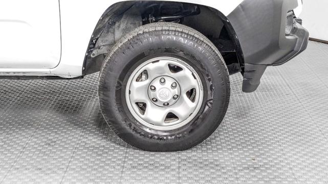 Photo of 2021 Super White Toyota Tacoma