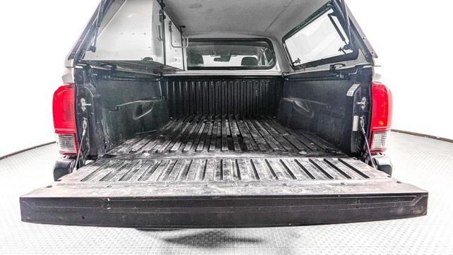 Photo of 2021 Super White Toyota Tacoma