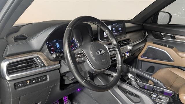 Photo of 2021 Black Copper Kia Telluride