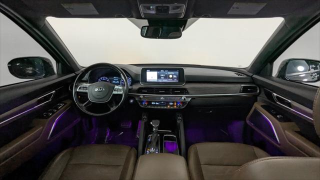 Photo of 2021 Black Copper Kia Telluride