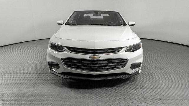 Photo of 2018 Summit White Chevrolet Malibu