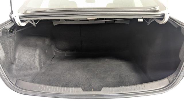 Photo of 2018 Summit White Chevrolet Malibu