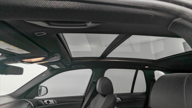 Photo of 2020 Phytonic Blue Metallic BMW X5