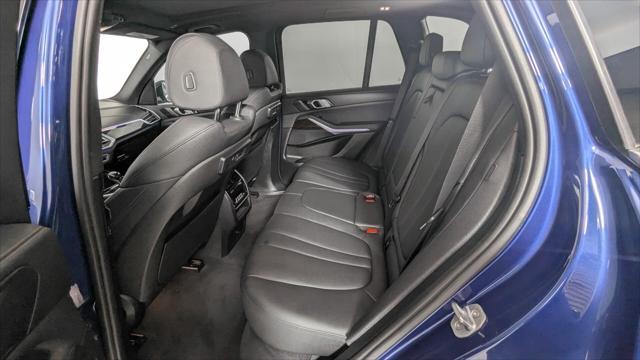 Photo of 2020 Phytonic Blue Metallic BMW X5