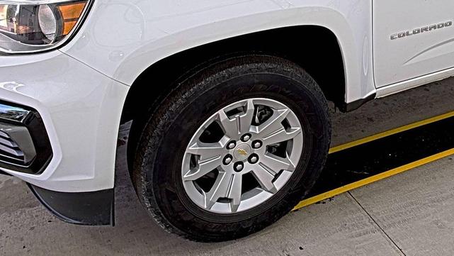 Photo of 2022 Summit White Chevrolet Colorado