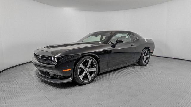 Photo of 2019 Pitch Black Clearcoat Dodge Challenger
