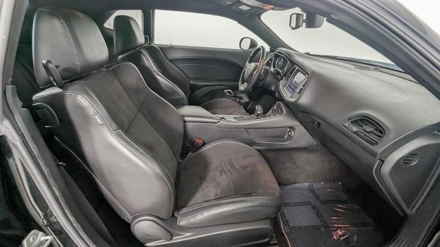 Photo of 2019 Pitch Black Clearcoat Dodge Challenger