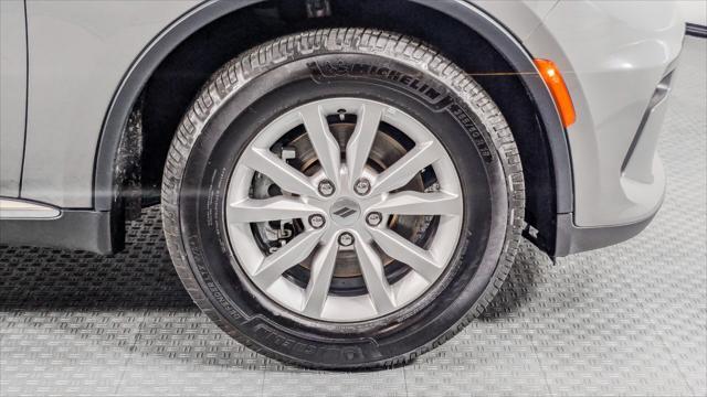 Photo of 2023 Destroyer Gray Clearcoat Dodge Durango
