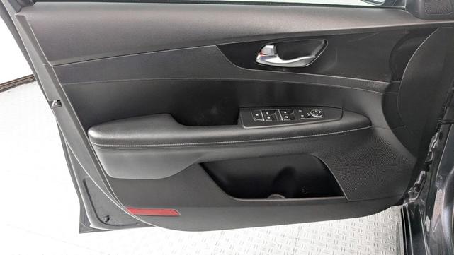 Photo of 2024 Gravity Gray Kia Forte