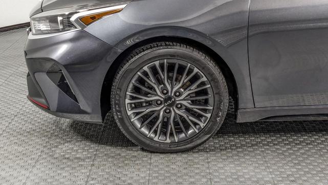 Photo of 2024 Gravity Gray Kia Forte