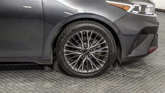 Photo of 2024 Gravity Gray Kia Forte