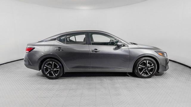 Photo of 2024 Gun Metallic Nissan Sentra