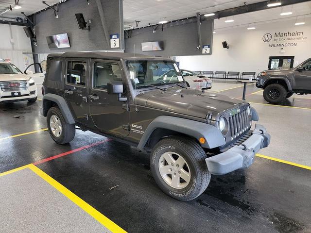 Photo of 2017 Granite Crystal Metallic Clearcoat Jeep Wrangler Unlimited