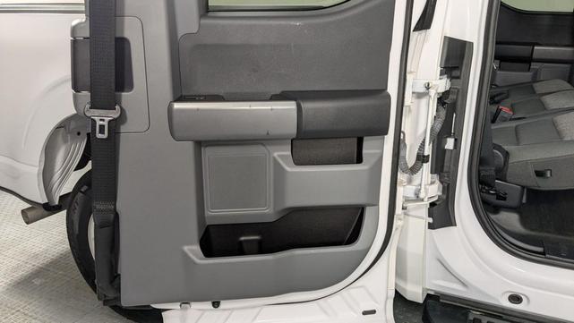 Photo of 2021 Oxford White Ford F-150