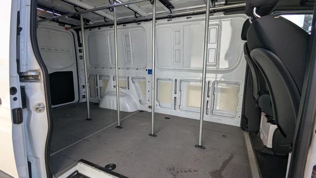 Photo of 2019 Arctic White Mercedes-Benz Sprinter 2500