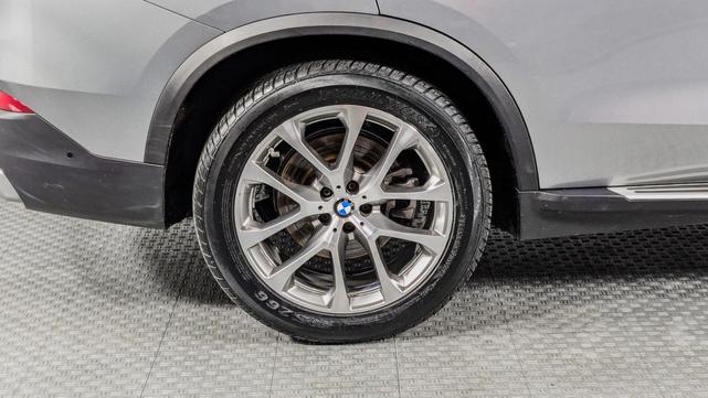 Photo of 2024 Skyscraper Grey Metallic BMW X5