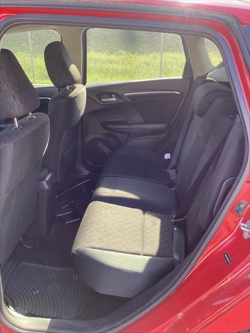 Photo of 2015 Red Honda Fit