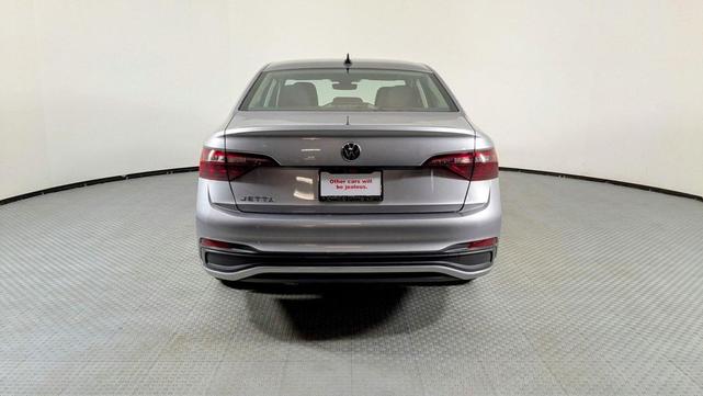 Photo of 2024 Silver Volkswagen Jetta