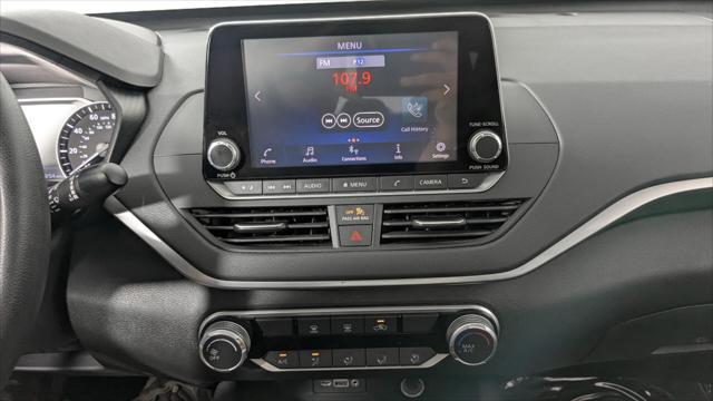 Photo of 2020 Super Black Nissan Altima