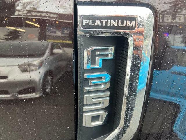 Photo of 2019 Agate Black Metallic Ford F-350