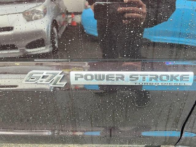 Photo of 2019 Agate Black Metallic Ford F-350