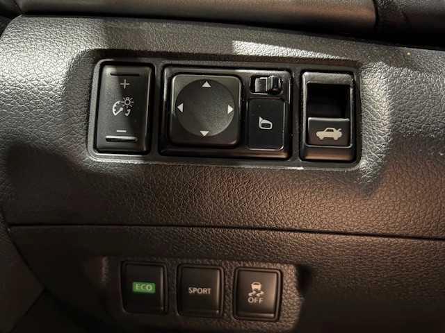 Photo of 2013 Red Brick Nissan Sentra