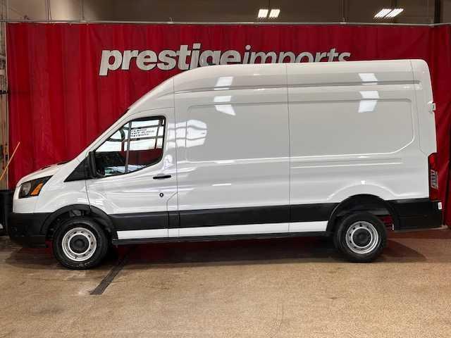 Photo of 2023 White Ford Transit-250