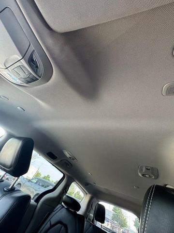 Photo of 2024 Silver Mist Clearcoat Chrysler Pacifica