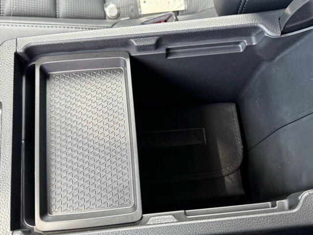 Photo of 2024 Platinum White Pearl Honda CR-V