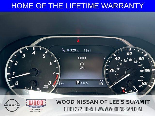 Photo of 2025 Glacier White Nissan Frontier