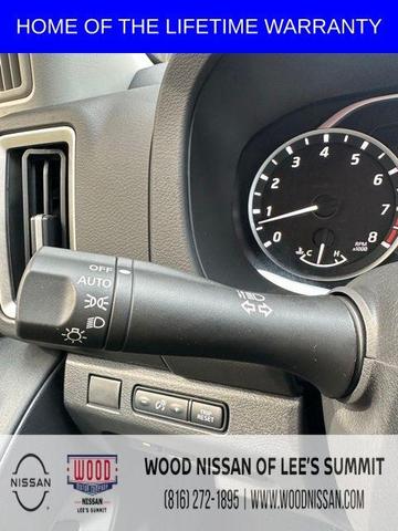Photo of 2025 Glacier White Nissan Frontier