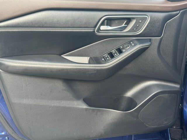 Photo of 2021 Caspian Blue Nissan Rogue