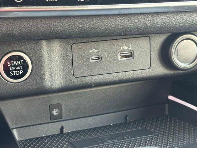 Photo of 2021 Caspian Blue Nissan Rogue