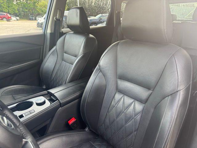 Photo of 2021 Caspian Blue Nissan Rogue