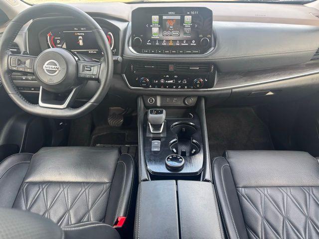 Photo of 2021 Caspian Blue Nissan Rogue