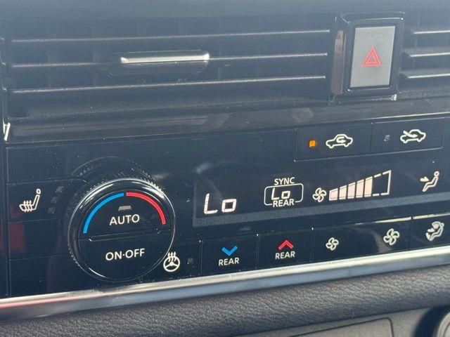 Photo of 2021 Caspian Blue Nissan Rogue
