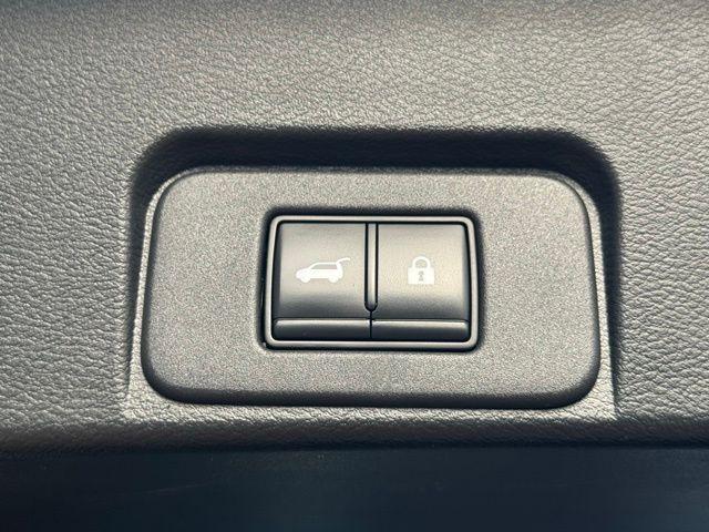 Photo of 2021 Caspian Blue Nissan Rogue