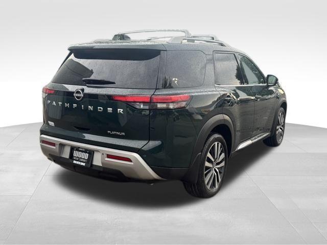 Photo of 2022 Obsidian Green Nissan Pathfinder