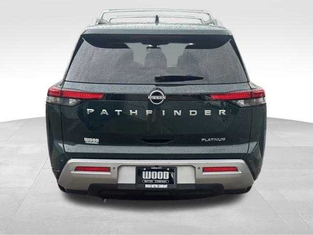 Photo of 2022 Obsidian Green Nissan Pathfinder