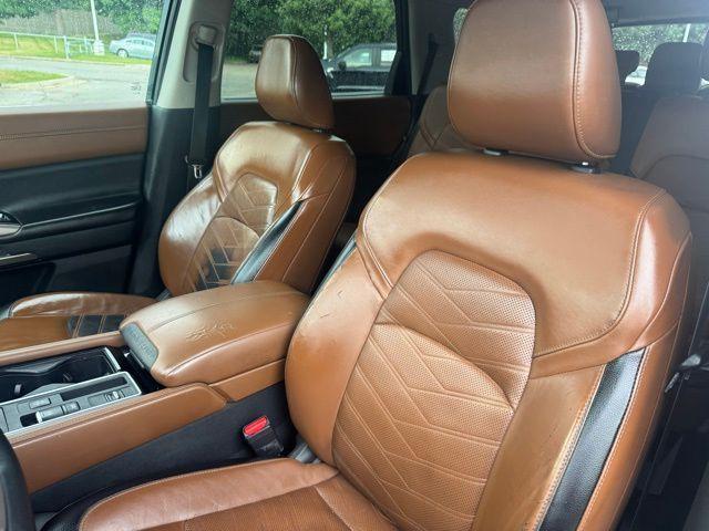 Photo of 2022 Obsidian Green Nissan Pathfinder