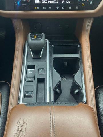 Photo of 2022 Obsidian Green Nissan Pathfinder