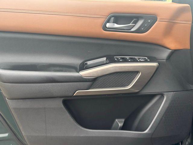 Photo of 2022 Obsidian Green Nissan Pathfinder