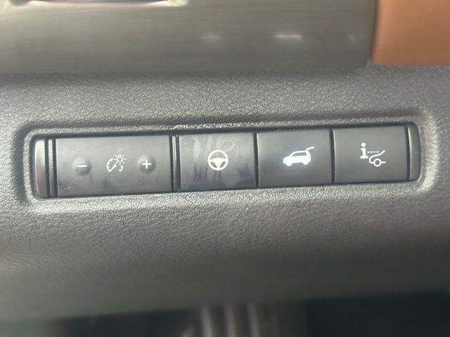 Photo of 2022 Obsidian Green Nissan Pathfinder