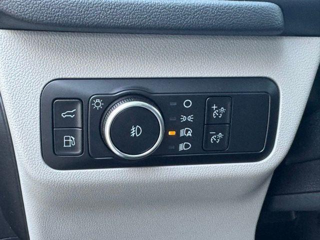 Photo of 2024 Carbonized Gray Metallic Ford Escape