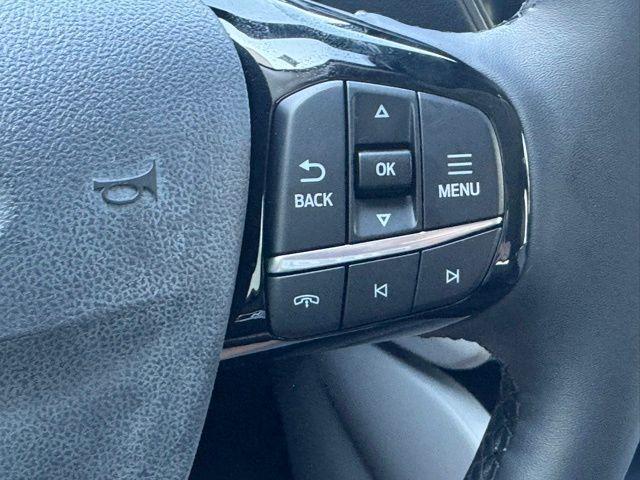 Photo of 2024 Carbonized Gray Metallic Ford Escape