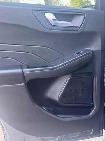 Photo of 2024 Carbonized Gray Metallic Ford Escape