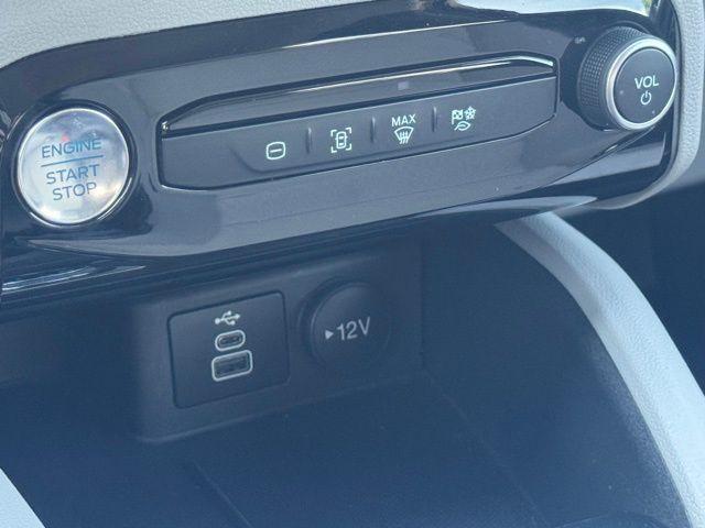 Photo of 2024 Carbonized Gray Metallic Ford Escape