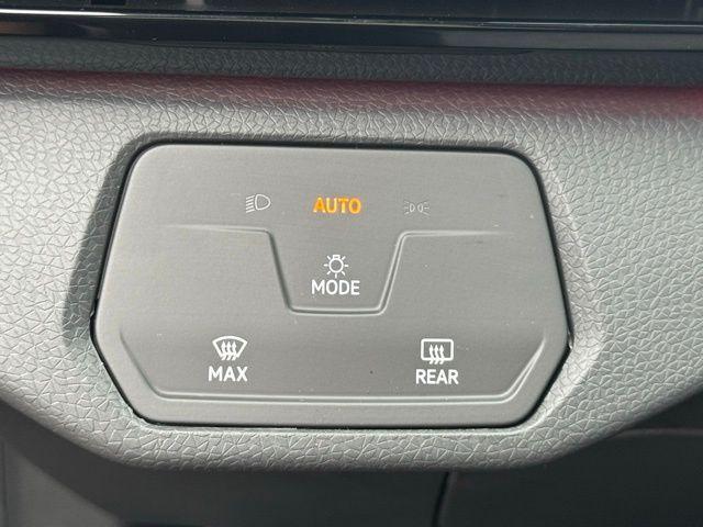 Photo of 2025 Deep Black Pearl Effect Volkswagen ID.4